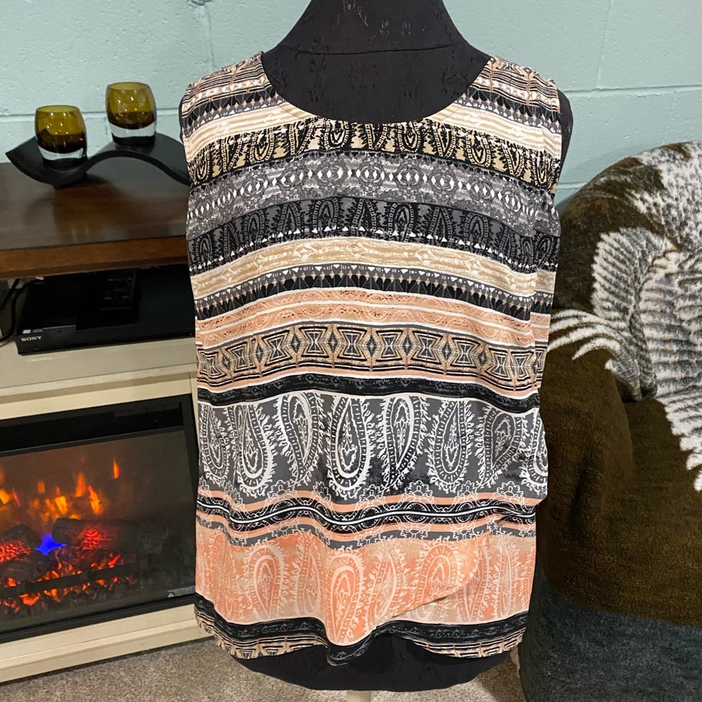 Roz & Al sleeveless blouse with flattering overlay